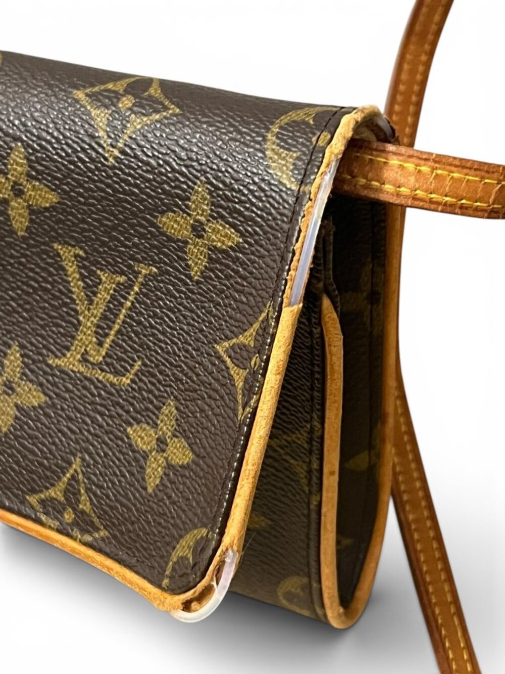 Louis Vuitton Monogram Canvas Pochette Twin GM Shoulder Bag with Strap - Picture 12 of 14